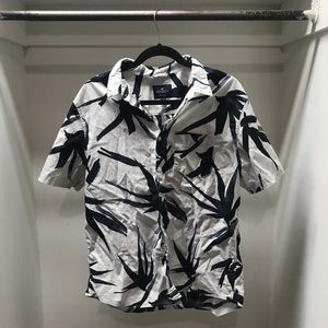 American Eagle Button Up Shirt